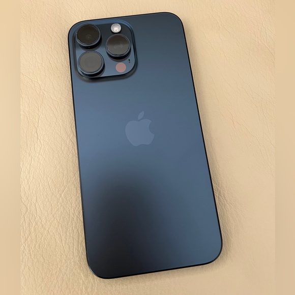 iPhone 15 pro max 256gb blue - Picture 1 of 3